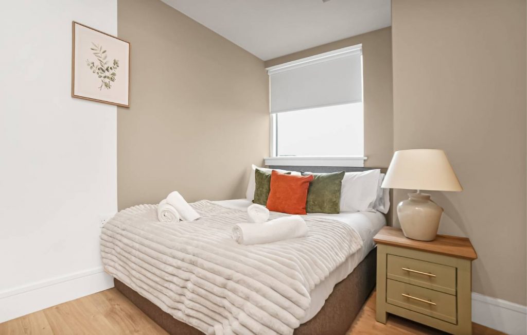 serviced apartment near Leeds University Centre