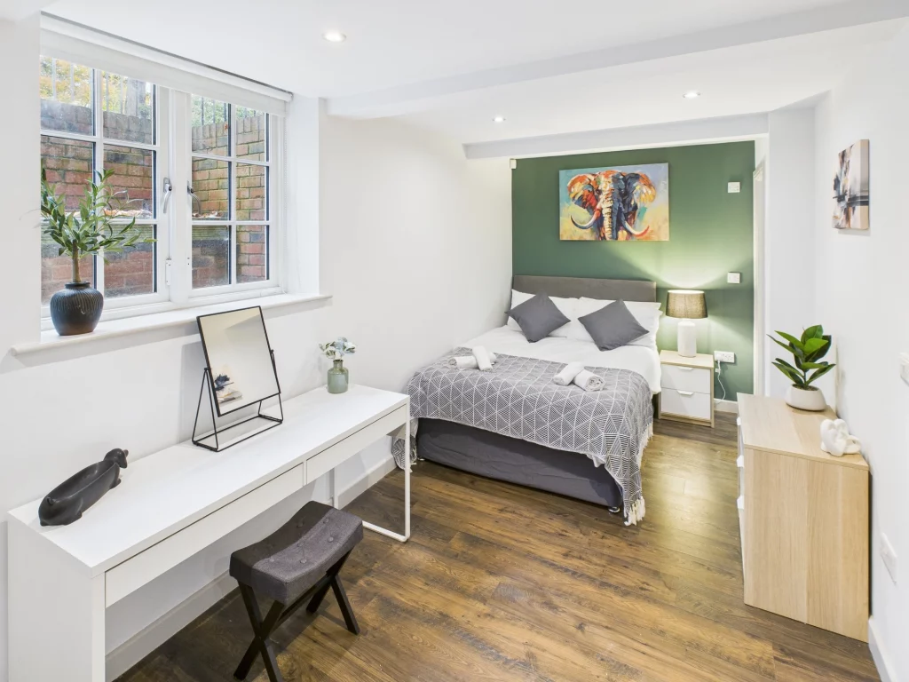 Short-term rental near Leeds General Infirmary by oulton & co stays